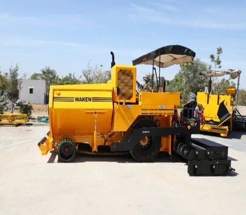 300 Tons/hour Capacity Portable Wet Mix Paver Finisher