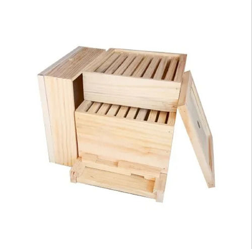 Moisture Resistant Malleable Wooden And Iron Beekeeping Box For Commercial Use Capacity: 0.1 Kg/Day