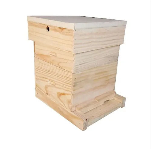 Termite Resistance Rectangle Pine Wood Beehive Box Capacity: 1.5 To 4 Kg/Day