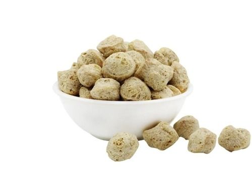 No Added Artificial Flavor Pure And Dried Solid Raw Soya Chunks Fat Contains (%): 0.5 Percentage ( % )