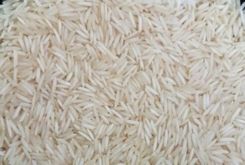  आमतौर पर उगाए जाने वाले स्वस्थ शुद्ध और सूखे लंबे दाने वाले बासमती चावल