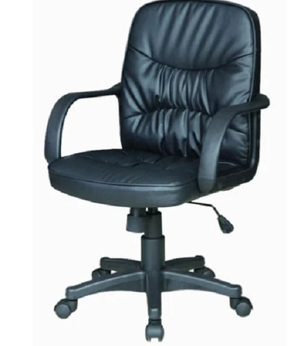 Machine Made 30 Kg Weight Leather And Iron Material Chairs