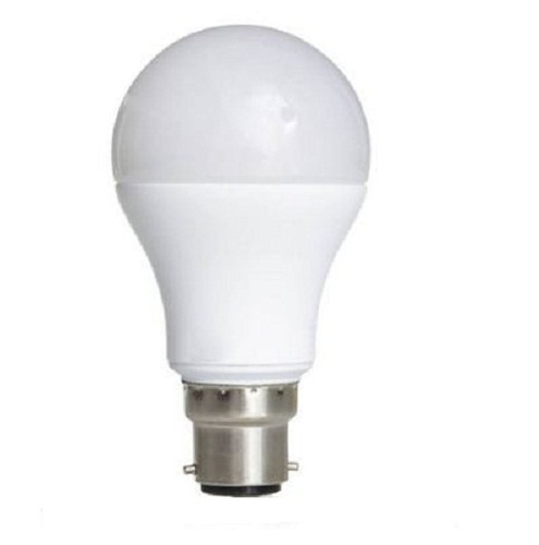 सफेद सिरेमिक और प्लास्टिक सामग्री चमकदार फ्लक्स गोल आकार 7 वाट एलईडी ब्लब