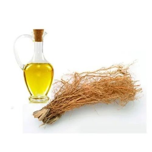 Liquid Form Natural And Organic Root Pure Vetiver Oil For Adults 