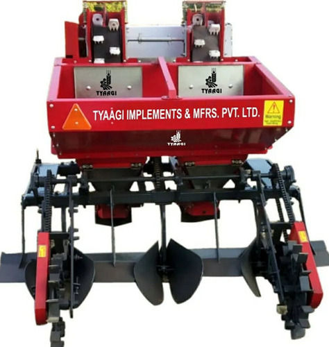 1600 Rpm Speed 39 Horsepower Belt Drive Single Cylinder Mild Steel Potato Planter Capacity: 5 Ton/Day