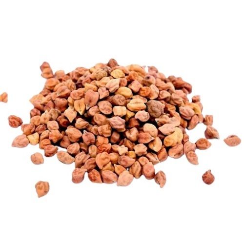 A-Grade Natural Commonly Cultivated Round Chickpeas Broken (%): 1