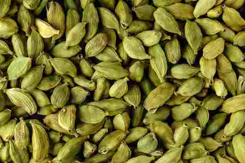 Green Raw Processed A Grade Piece Shape Healthy Dried Raw Cardamom