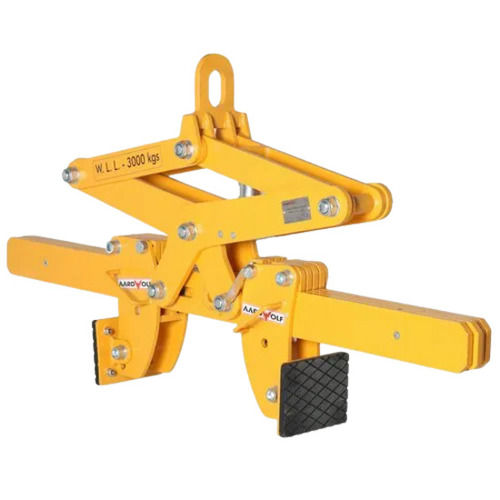 Yellow 3000 Kgs Capacity Paint Coated Mild Steel Versa Block Clamp For Industrial