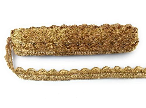 Golden 1.3 Inch Washable And One Sided Designer Modern Fancy Lace For Garments