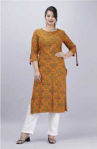 Casual Wear Ladies 3/4th Sleeve Round Neck Printed Cotton Kurti Application: Construction