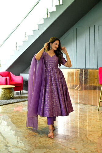 Plain full sleeve anarkali | Anarkali dress pattern, Frock design, Simple  dresses