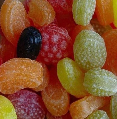 100 Gram Sweet Solid Sugar Candies Fat Contains (%): 0.12 Percentage ( % )