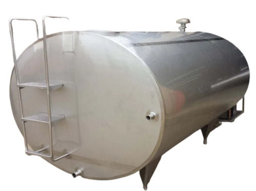 दूध वाहन के उपयोग के लिए 5000 लीटर पॉलिश क्षैतिज स्टेनलेस स्टील मिल्क स्टोरेज टैंक 