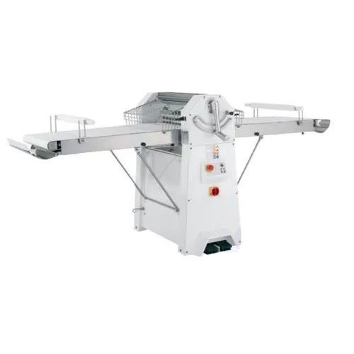 Fully Automatic Electric Corrosion Resistant Smooth Surface Dough Sheeter Capacity: 10 Kg/Hr