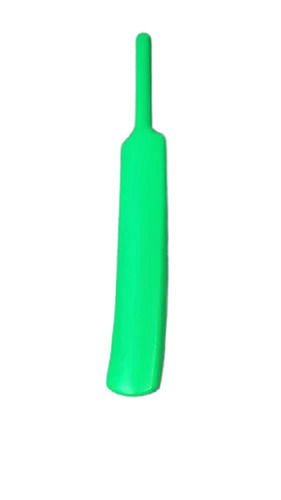 Smooth Surface Medium Size Round Handle Plastic Cricket Bat Age Group: Children