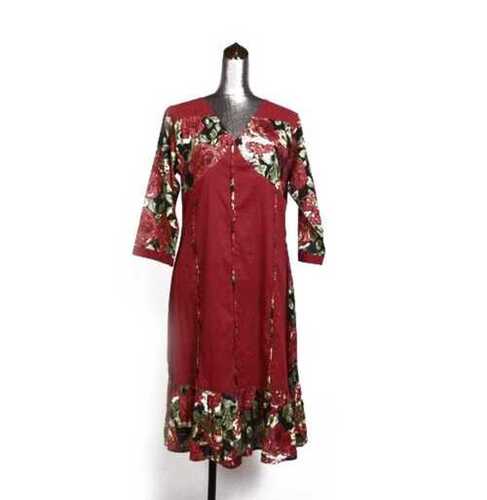 Red Ladies Full Sleeves Printed Cotton Salwar Suit For Casual Wear