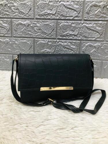 Casual Wear Black Pu Leather Shoulder Strap Type Sling Bag