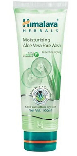100 Ml UV Blocking And Smudge Proof Herbal Face Wash With 6 Month Shelf Life