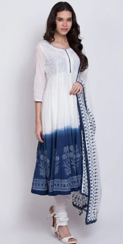 महिलाओं के लिए व्हाइट वॉशेबल और क्विक ड्राई शॉर्ट स्लीव्स कॉटन सिल्क सूट