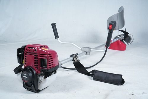 4 Stroke Petrol Brush Cutter With 3t And 80t Blades