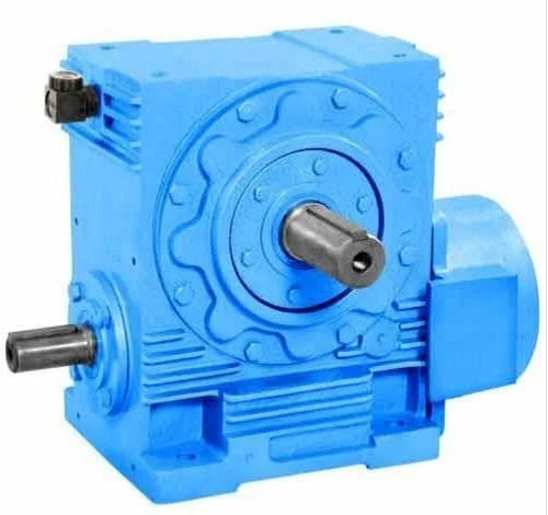 5 Kg And 5.5 Kw Helical Reduction Gear Box For Industrial Uses 