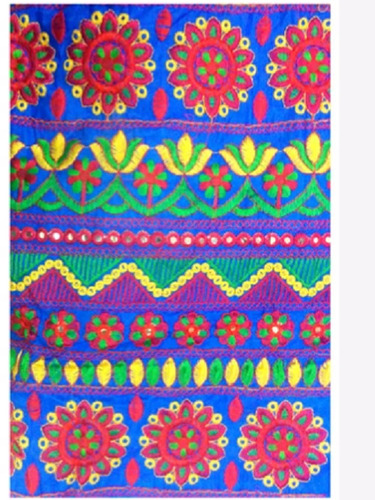 सादा मुलायम और वज़न में हल्का गर्म रंग फास्टनेस एम्ब्रॉयडरी किया हुआ फ़ैब्रिक घनत्व: 1.38 ग्राम प्रति घन मीटर (G/M3)