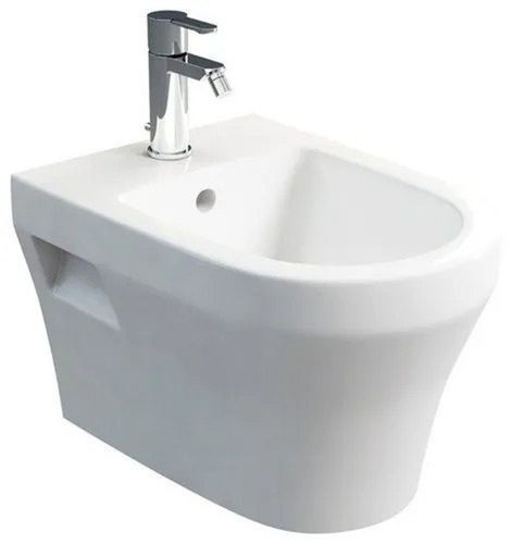 White 570X350X300 Cm 200 Gram Elongated Ceramic Wall Hung Toilet