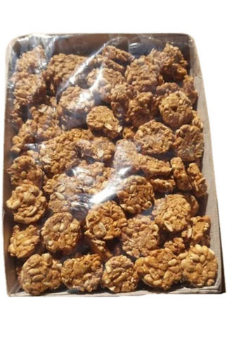 Sweet And Deligious Dry Fruit Chikki With 6% Potein And 16% Fat Carbohydrate: 8 Percentage ( % )