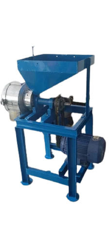 Cast Iron Manual Controlled Roller Milling Double Chamber Atta Chakki Capacity: 100 Kg/Hr