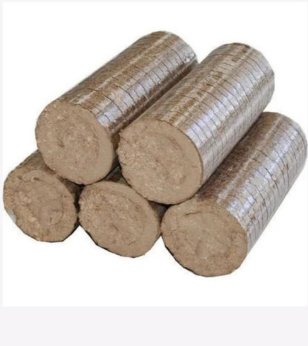 Solid 86% Fixed Carbon 5681 Kcal/Kg 5% Ash Biomass Briquettes