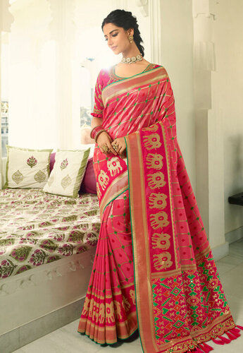 5.5 Meters Banarasi Silk Saree With Unstitched Blouse Piece