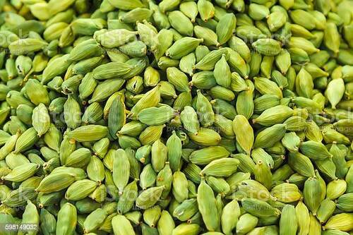 Natural Dried Green Cardamom For Cooking And Medicine Use