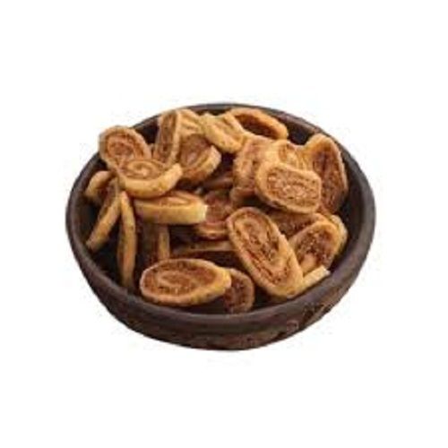 Crispy Crunchy Healthy Sweet Taste Hygienically Packed Bhakarwadi Namkeen Carbohydrate: 22 Grams (G)