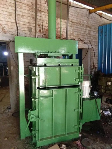 Semi Automatic 10 Horse Power Three Phase Baling Press Machine