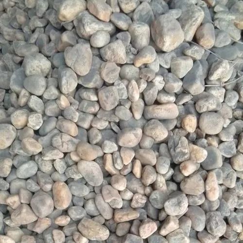  निर्माण के लिए 10 मिमी मोटाई के पॉलिश किए गए प्राकृतिक कंकड़ पत्थर 
