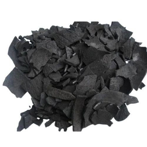 Black 9 Mm Thick High Carbon Solid Coconut Shell Charcoal For Industrial Use