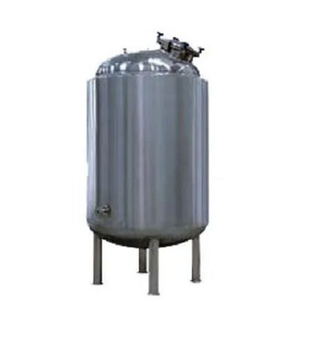 Silver Cylindrical Stainless Steel Dm Water Tank For Industrial Purpose