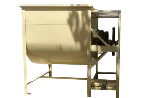 15 Horsepower 440 Voltage Mild Steel Body Semi Automatic Poultry Feed Machine