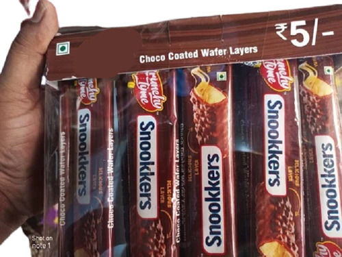 Brown Sweet And Salty Flavoured Solid Chocolate Coated Wafer Bar Snacks