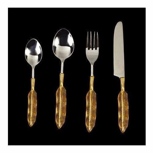 Fine Finish Metal Cutlery Set For Kitchen Use