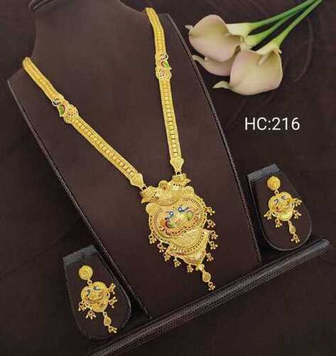 Golden Antique Imitation Necklace Set For Wedding Wear Occasion