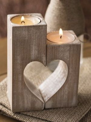 Wood Handmade Modern Carved Heart Shaped Wooden Candle Holder For Home Decoration Use