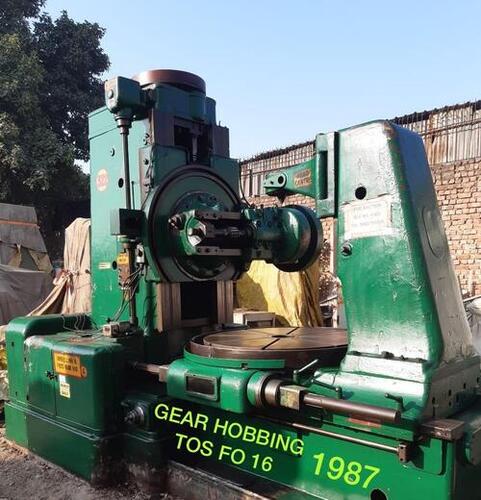 gear hobbing machines