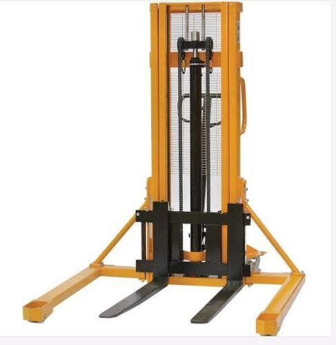 Yellow Strong And Flame Proof Lift Manual Stacker For Industrial Uses