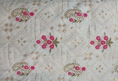 क्विक ड्राई 180 GSM वॉशेबल और हवा पार होने योग्य कढ़ाई वाला फ़ैब्रिक