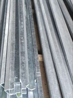 Silver Corrosion Resistant Gi Coated Galvanized Iron Fencing Angle