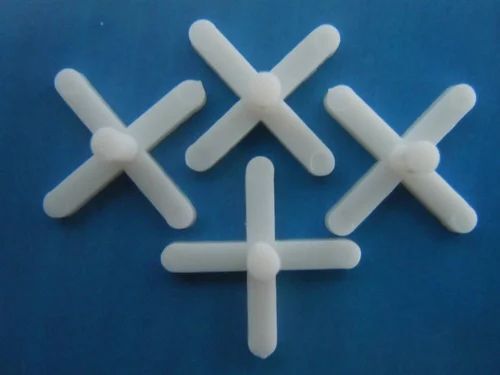 White Plastic Triangular Shape Tile Spacers For Construction Use