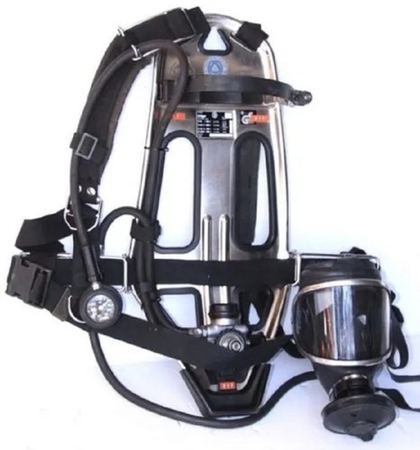 Black Three Layer Waterproof Superfine Fiber And Abs Unisex Gas Mask For Safety Purposes