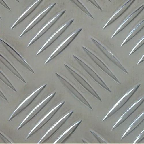 Silver 3.25 Mm Thick Square Polished Finish Aluminum Checkered Sheet