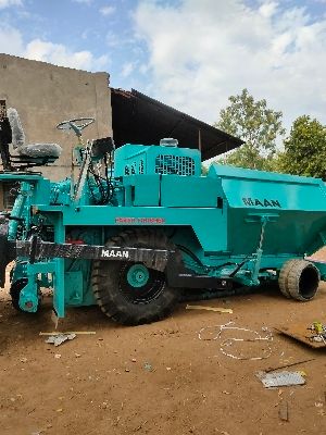 Semi-Automatic Mobile Semi Automatic Road Paver Machine For Construction Industry